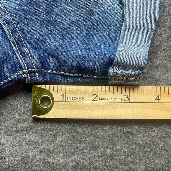 Kendall & Kylie Distressed Blue Denim  Icon Shorts‎ Teens Junior's Size 7/28 - Picture 10 of 10